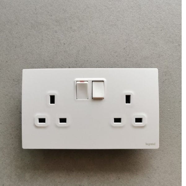 LEGRAND MalliaTM Senses British standard single pole socket outlets 13 A - 250 V-Electrical Supplies-DELIGHT OptoElectronics Pte. Ltd
